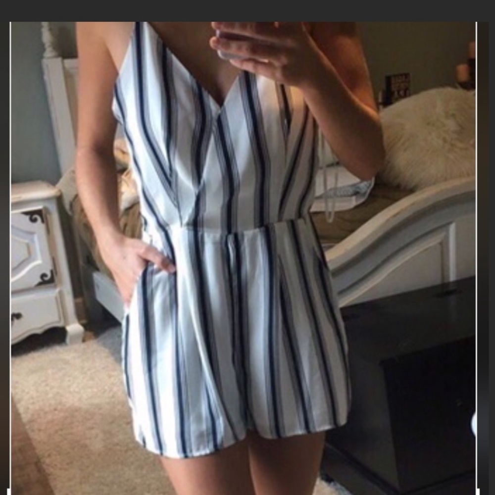 One Clothing Romper L
